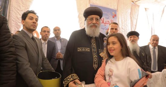 البابا تواضروس الثانى يستقبل المهنئين بعيد الميلاد المجيد