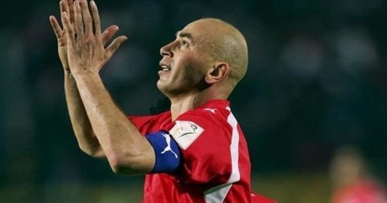 كاف يدعو حسام حسن لحضور حفل الأساطير بنهائى كأس الأمم الأفريقية