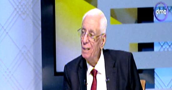 حسام موافى لـ"مصر تستطيع": الحالة النفسية لها أثر فى تحديد السن وكل إنسان له عمر حقيقى وآخر بيولوجى.. إصابة الأطفال بالسمنة كارثة لها مضاعفات خطيرة.. ويحذر: أخطر شىء على المعدة ممارسات الأكل الخاطئة