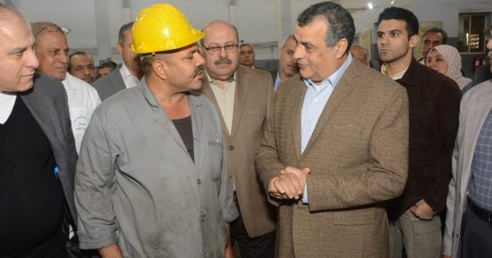 وزير الدولة للإنتاج الحربى يتفقد شركة المعصرة للصناعات الهندسية 