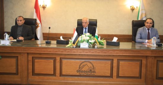 محافظ الجيزة يوجه رؤساء الأحياء والمراكز بمضاعفة جهود إنجاز الخطة الاستثمارية