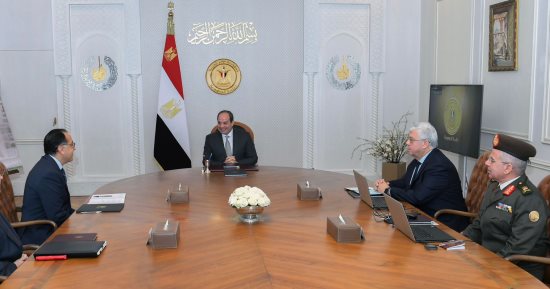الرئيس السيسى يعقد اجتماعا لمتابعة جهود تطوير منشآت التعليم العالى فى مصر.. توجيهات رئاسية بالحفاظ على القيمة التراثية الأصيلة للقاهرة التاريخية وتيسير حياة المواطن وضمان حقه فى بيئة نظيفة خالية من التلوث