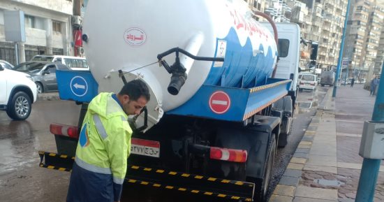 محافظ الإسكندرية: رفع درجة الاستعداد للتعامل مع تداعيات النوة الحالية