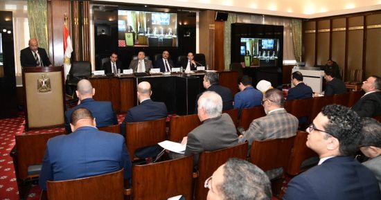 تشريعية الشيوخ توافق على قانون تشديد عقوبات سرقة الكهرباء بالحبس وغرامة مليون جنيه