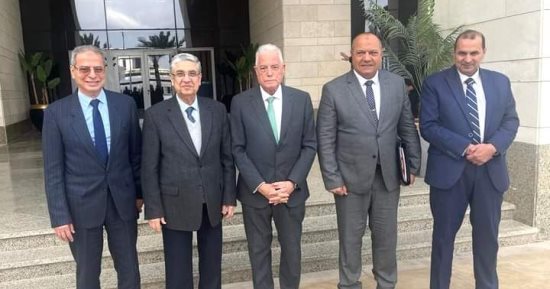محافظ جنوب سيناء يلتقى وزير الكهرباء لمناقشة توصيل التيار لبعض المناطق