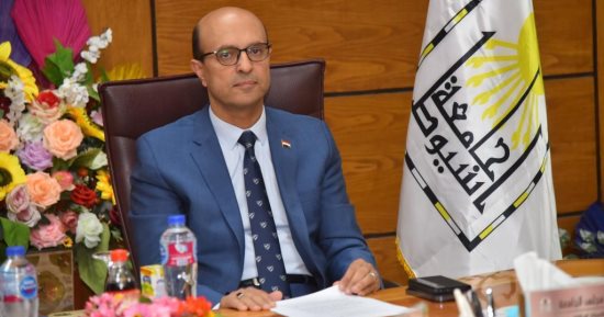نجاح جراحة لاستئصال ورم بالكلية اليسرى لشاب فى معهد جنوب مصر للأورام بأسيوط