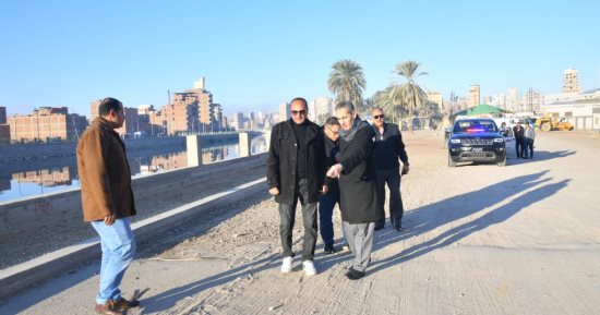محافظ الغربية يتابع مشروعات الرصف والتطوير بالمحلة الكبرى