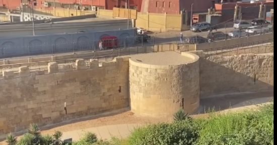 أسوار صلاح الدين الأيوبي.. كنز أحاط بالقاهرة ما زال قائما إلى اليوم.. فيديو