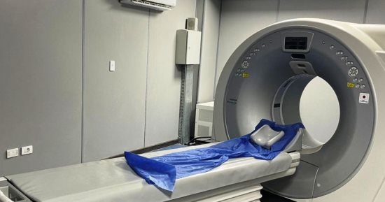 بمنظومة التأمين الشامل.. محافظ أسوان: البدء فى تشغيل 76 مركزاً طبياً ووحدة صحية