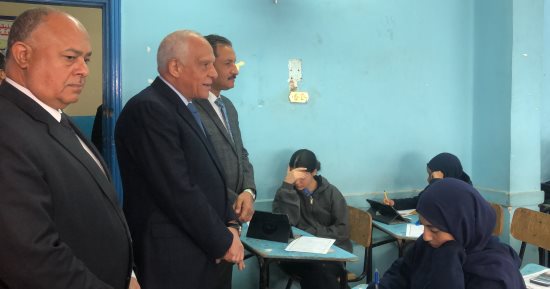 محافظ الجيزة يتفقد لجان امتحانات الشهادة الإعدادية 2024 بالعجوزة 