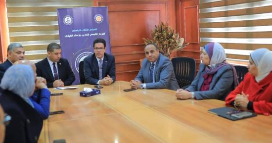 رئيس جامعة بنها يفتتح أعمال لجنة اعتماد المدربين بالمركز القومى للتدريب