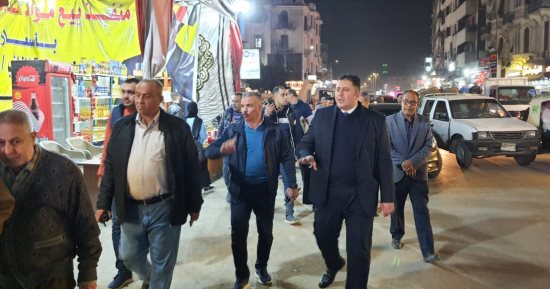 نائب محافظ القاهرة يقود حملة لإزالة الاشغالات بأحياء شبرا والساحل وروض الفرج