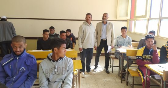مسئولو التعليم بالأقصر يتفقدون لجان امتحانات نصف العام بالمدارس.. صور