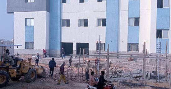 تعرف على نسب الأعمال الإنشائية والتطوير للمنشآت الصحية بالمنيا.. صور