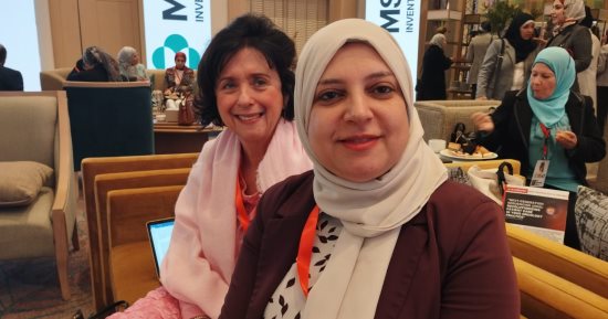 أستاذ باثولوجى بإنجلترا يحدد علامات تظهر على الثدى تدل على السرطان