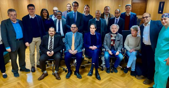 "اليوم السابع" يلتقى الفريق الطبى البريطانى المتخصص فى جراحات الشريان الأورطى بمستشفى أمراض القلب بجامعة عين شمس.. مدير المستشفى: إجراء 4 عمليات جراحية خطيرة وعمليتين قسطرة شديدة التعقيد بمشاركة فريق مصرى.. صور