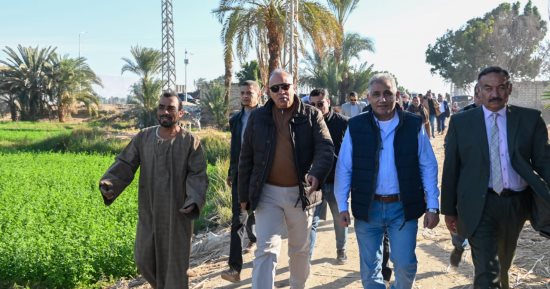 وزير الرى: دراسة مدى إمكانية استخدام النباتات الطبيعية فى تثبيت جسور الترع