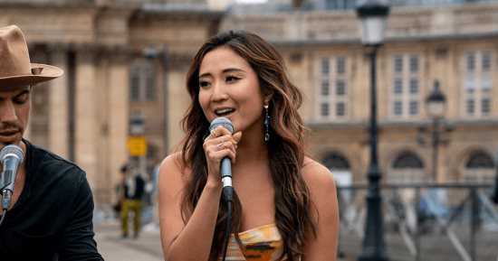 نجمة مسلسل Emily in Paris تتعافي من ازمتها الصحية.. اعرف الحكاية