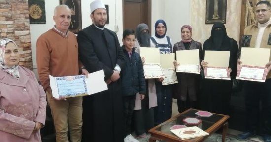 منطقة أزهر الإسكندرية تُكرم فريق فرسان اللغة العربية بتطوير مهارات الطلاب 