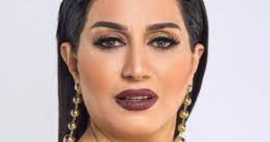 وفاء عامر تعود للسينما.. أم مريضة بحب ابنها فى فيلم "أتو كروس"