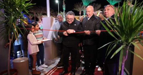 محافظ البحر الأحمر يفتتح المرحلة الأخيرة من الممشى السياحى شمال الأحياء بالغردقة