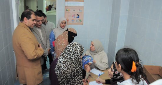 حياة كريمة.. جامعة كفر الشيخ تطلق قافلة طبية لقرية منشة الشرقية