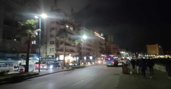 تقلبات جوية وانخفاض درجات الحرارة فى ثانى أيام نوة الكرم بالإسكندرية.. فيديو