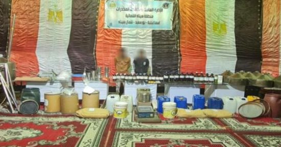 مداهمة مكان تصنيع مخدرات وضبط حشيش بقيمة 150 مليون جنيه