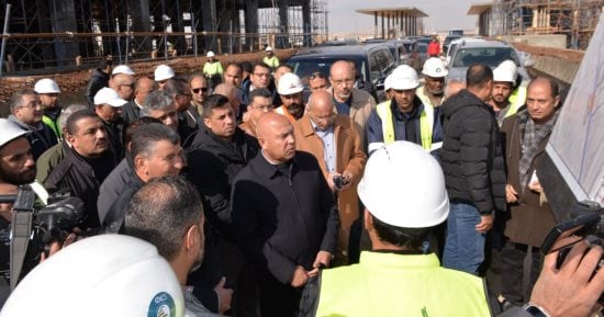 وزير النقل يتفقد الخط الثاني للقطار الكهربائى السريع: يخلق ممرا تنمويا