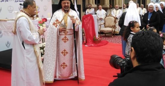بطريرك الأقباط الكاثوليك يترأس القداس الإلهى بمدرسة القديس يوسف بالعباسية