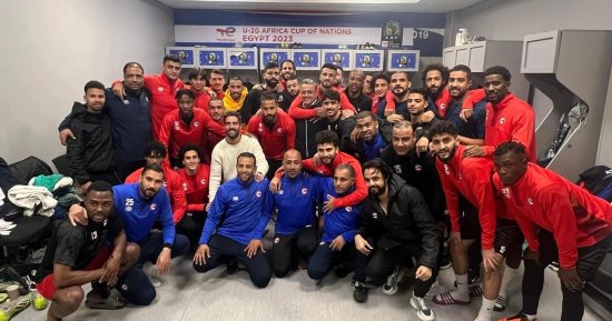 لاعبو مودرن فيوتشر يودعون ريكاردو المدير الفنى السابق قبل المران