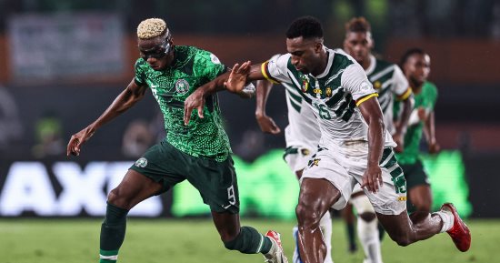 نيجيريا تحسم قمة الكاميرون وتواجه أنجولا في ربع نهائي أمم أفريقيا.. فيديو