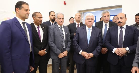 تفاصيل زيارة وزير التعليم العالي مركز إبداع مصر الرقمية بجامعة أسوان