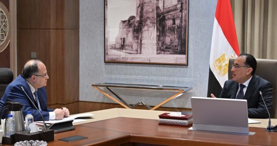رئيس الوزراء يؤكد أهمية دور هيئة الدواء فى الرقابة على الأسواق وضبط الأسعار