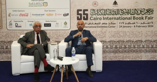 شاعر عراقى بمعرض الكتاب: أول دواويني منعت من النشر ومشروعى مع "الأهرام" إنجاز
