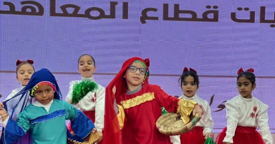 جناح الأزهر بمعرض الكتاب يقدم عروضا فنية للأطفال لليوم الخامس