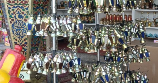 احتفالات رمضان تبدأ فى الدقهلية.. انتشار شوادر بيع فوانيس رمضان.. صور