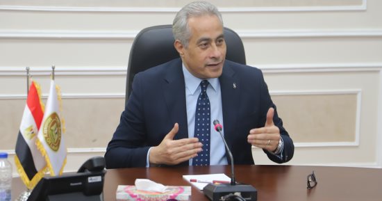 وزير العمل: مشروع "مهني 2030" يمنح شهادات تدريب مُوثقة من الخارجية 