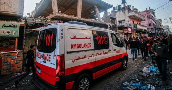 الهلال الأحمر: إصابة فلسطينى برصاص الاحتلال شمال القدس