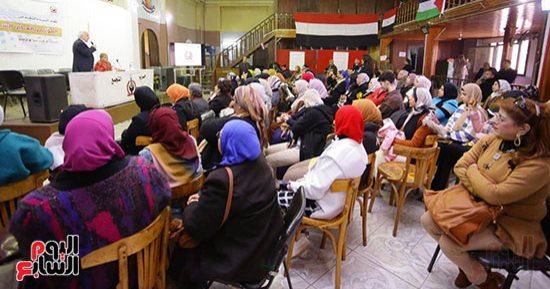 مؤتمر "النساء" بحزب التجمع يختتم أعماله.. وأمينة النقاش أمينا للاتحاد