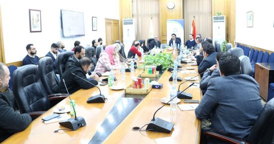 شعبة الأغذية تناقش تطبيق بطاقة البيانات على العبوات المعدة للتصدير
