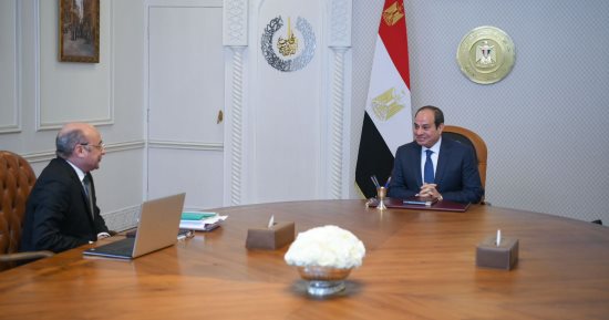 الرئيس السيسى يتابع تطورات قانون الأحوال الشخصية للمواطنين المسيحيين ويوجه بإجراء حوار مجتمعي معمق حول مشروعات القوانين المتعلقة بالأسرة.. ويبحث الموقف التنفيذي لتطوير عملية التصرف في المركبات المتروكة والمهملة