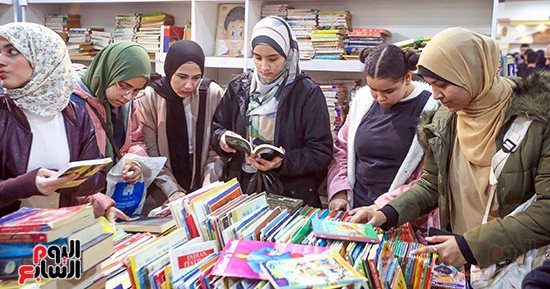 استعدادات مكثفة لانطلاق معرض دمنهور السابع للكتاب بالبحيرة.. التفاصيل