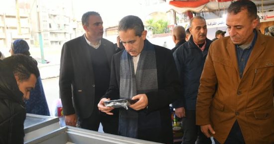 محافظ الغربية يتفقد منافذ "معا ضد الغلاء" لبيع السلع الغذائية بأسعار مخفضة
