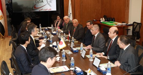 الرئيس التنفيذى لوكالة الفضاء المصرية يستقبل السفير اليابانى
