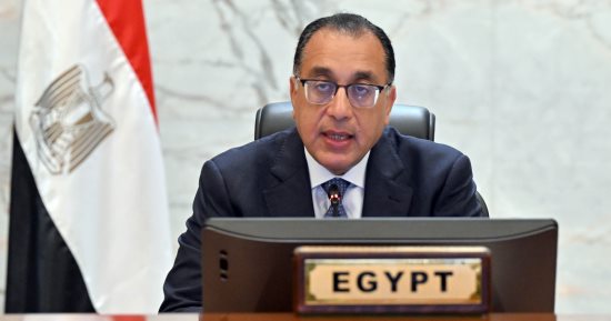 رئيس الوزراء يلقى كلمة بالمنتدى 33 لرؤساء الدول والحكومات الأعضاء بالآلية الأفريقية لمراجعة النظراء.. مدبولى: الدولة تلتزم بتطبيق مبادئ الحوكمة.. ومصر تواصِل زيادة التبادل التجارى والاستثمار مع دول القارة