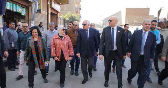 محافظ الجيزة: رصف وتطوير الطريق الأبيض وتبليط بعض متفرعاته بـ10 ملايين جنيه