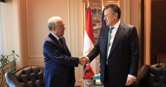 وزير السياحة يبحث مع سفير المملكة المغربية بالقاهرة سبل التعاون