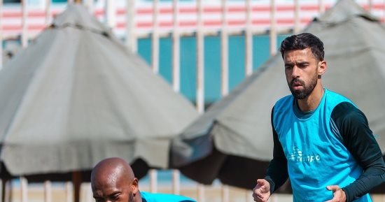 الزمالك يستأنف تدريباته لأول مرة على ملعب الدفاع الجوى