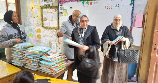 مدير تعليم القاهرة يوجه بوصول الكتب الدراسية لكل المراحل بالأسبوع الأول